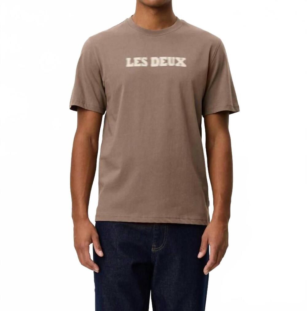 NEW LES DEUX brandy short sleeve logo tee in brown